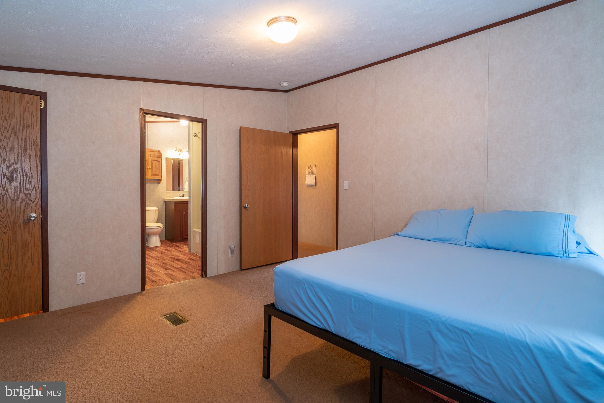 1843 Meadow View Road Manheim, PA 17545 - Photo 22 of 34 Bedroom 1