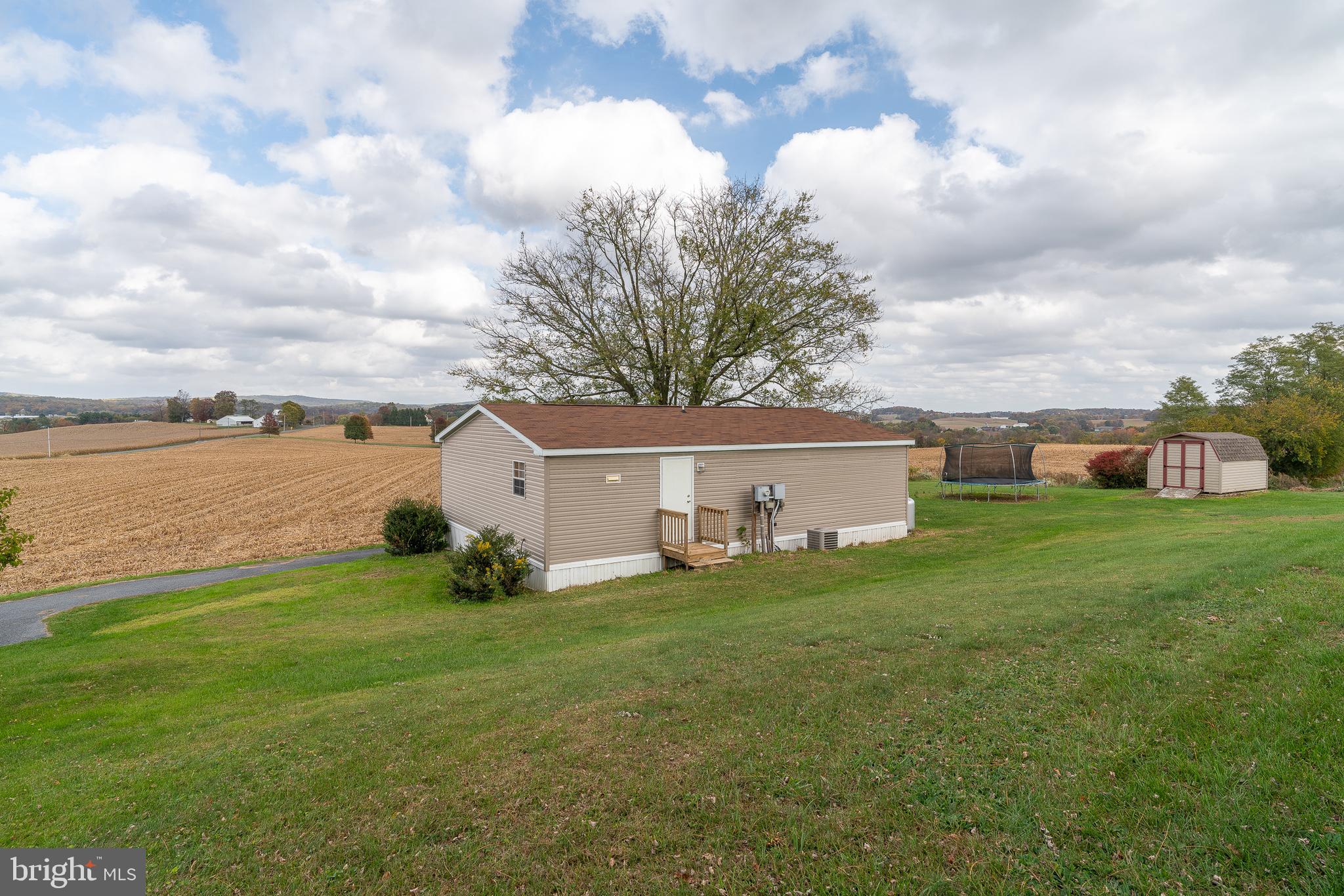 1843 Meadow View Road Manheim, PA 17545 - Photo 5 of 34 Such a peaceful and private setting.