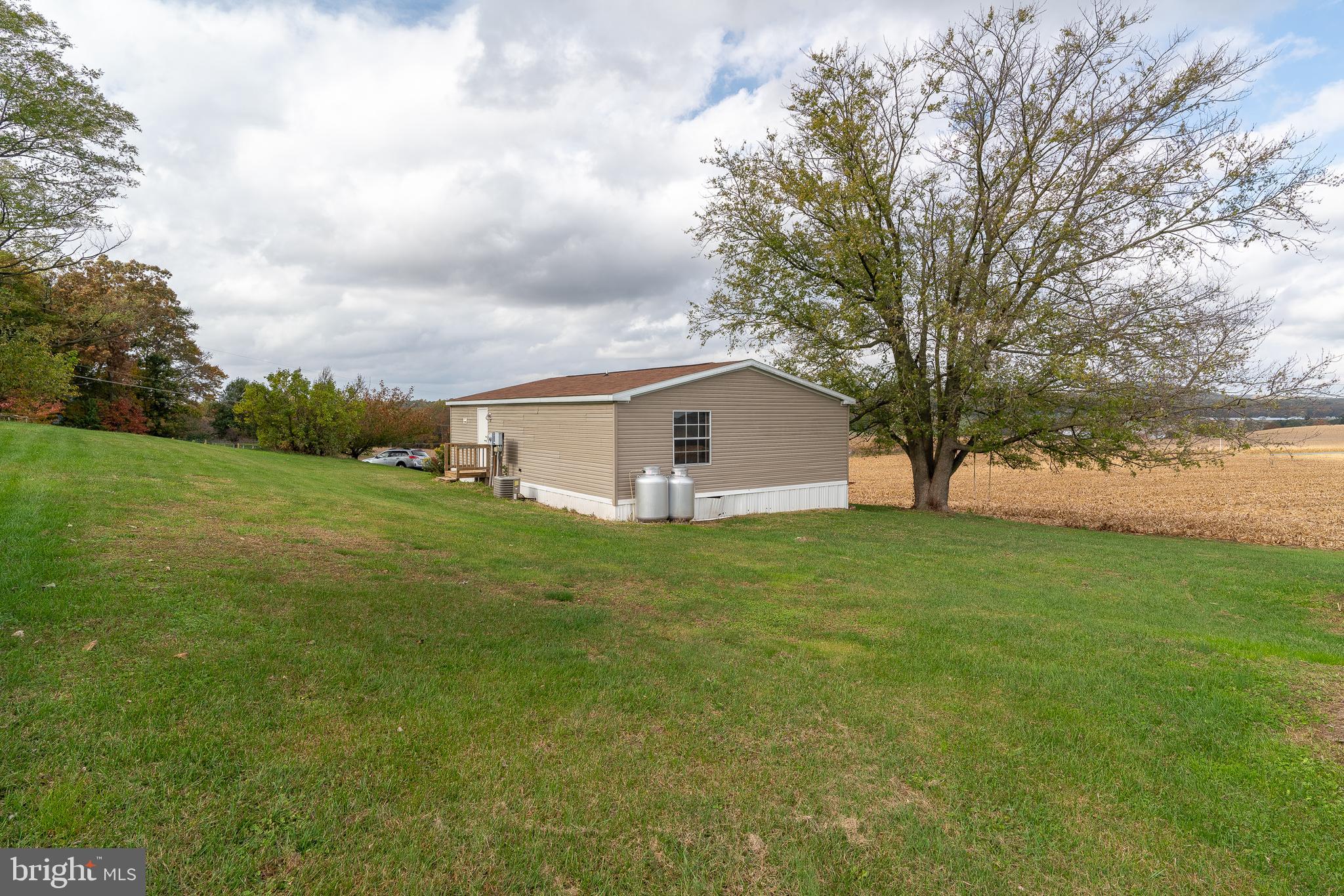 1843 Meadow View Road Manheim, PA 17545 - Photo 6 of 34