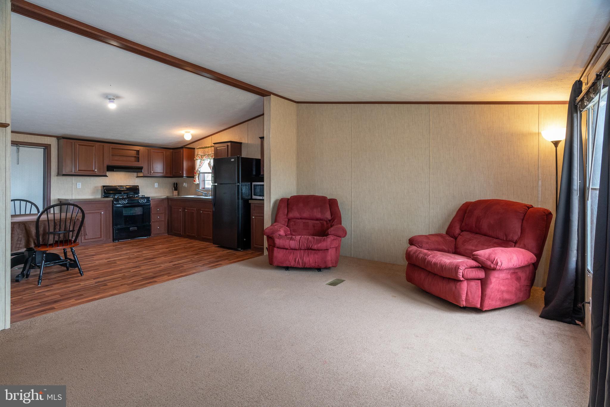 1843 Meadow View Road Manheim, PA 17545 - Photo 8 of 34 Vaulted ceiling