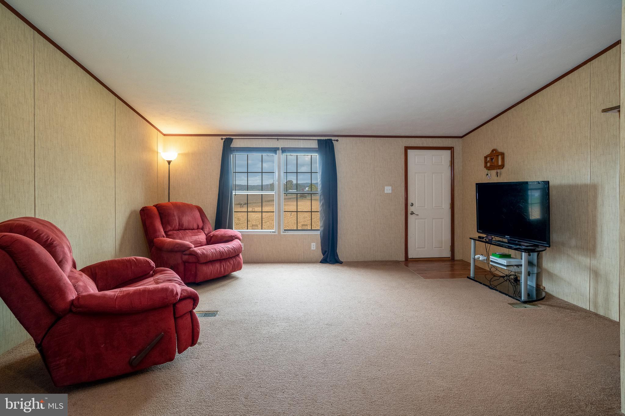 1843 Meadow View Road Manheim, PA 17545 - Photo 10 of 34
