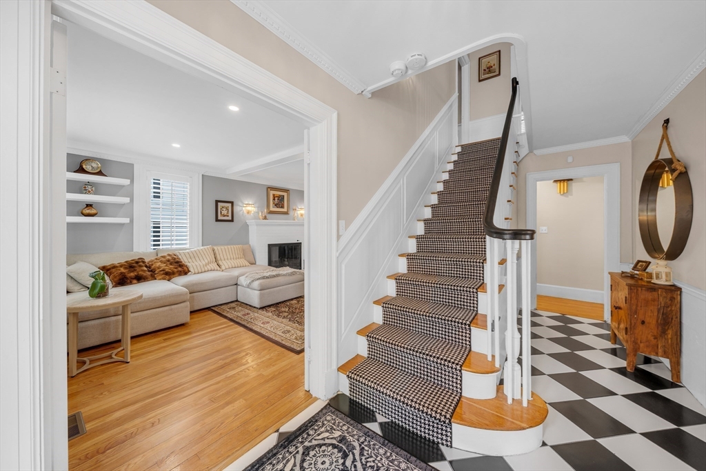 8 Chestnut Street Andover, MA 01810 - Photo 6 of 42