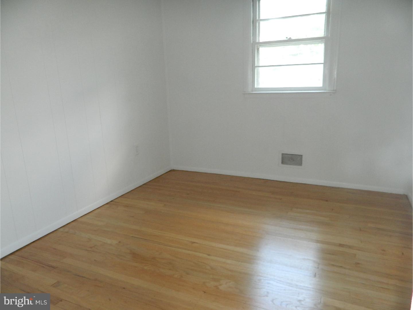 1159 Lower Ferry Road Ewing, NJ 08618 - Photo 15 of 20