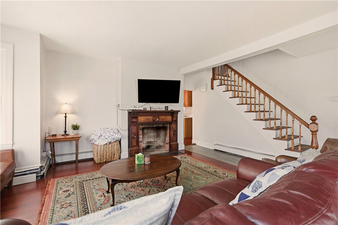 22 Summer Street Newport, RI 02840 - Photo 1 of 31