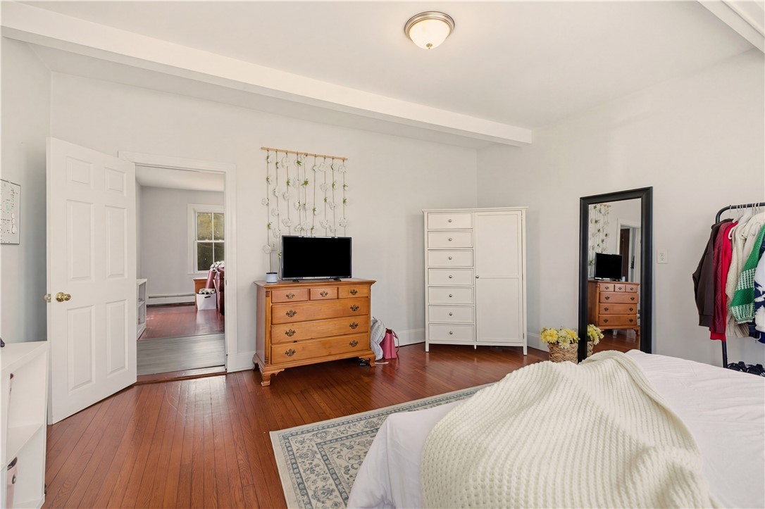 22 Summer Street Newport, RI 02840 - Photo 10 of 31
