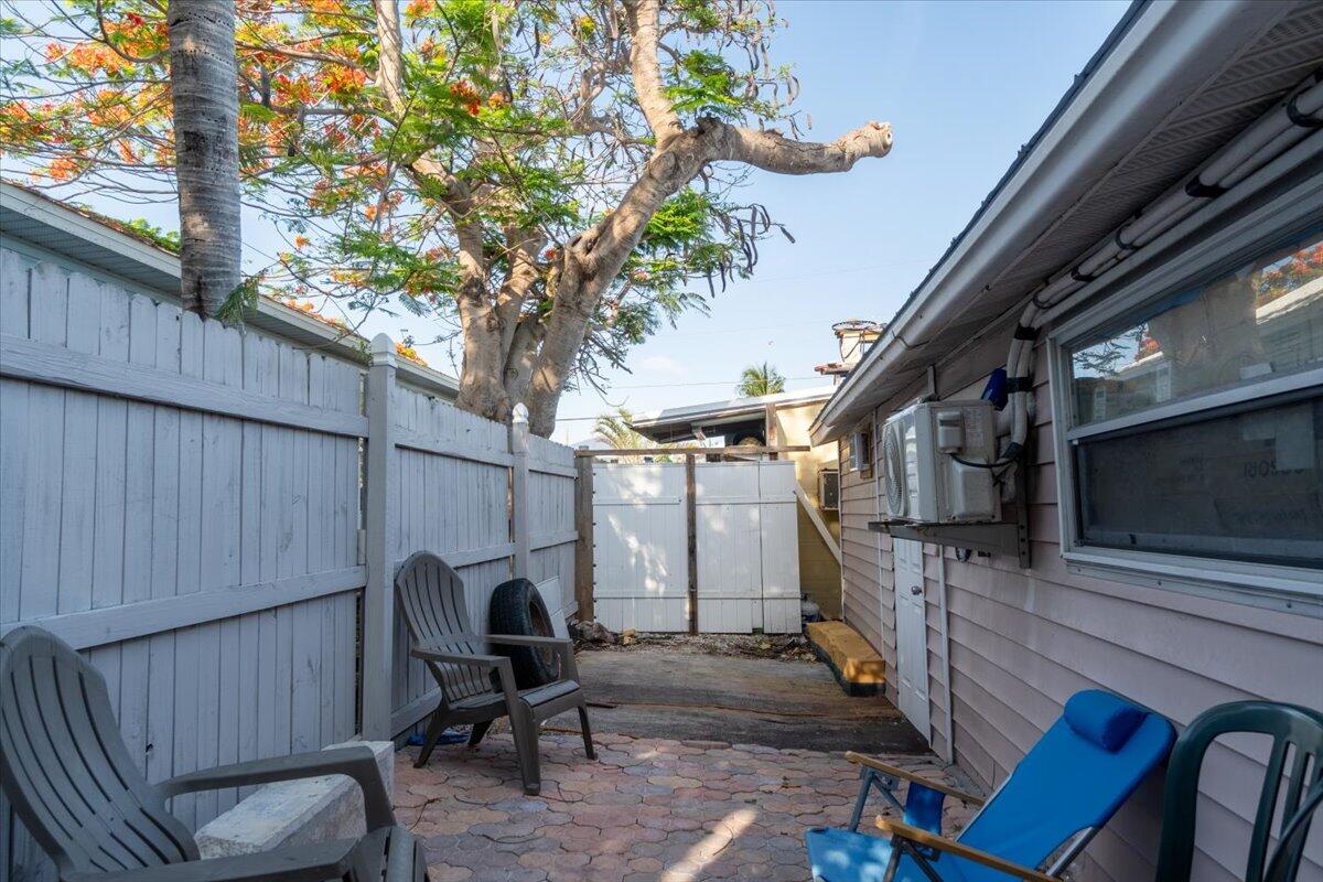 430 80th Street Marathon, FL 33050 - Photo 32 of 44 a view of deck with patio