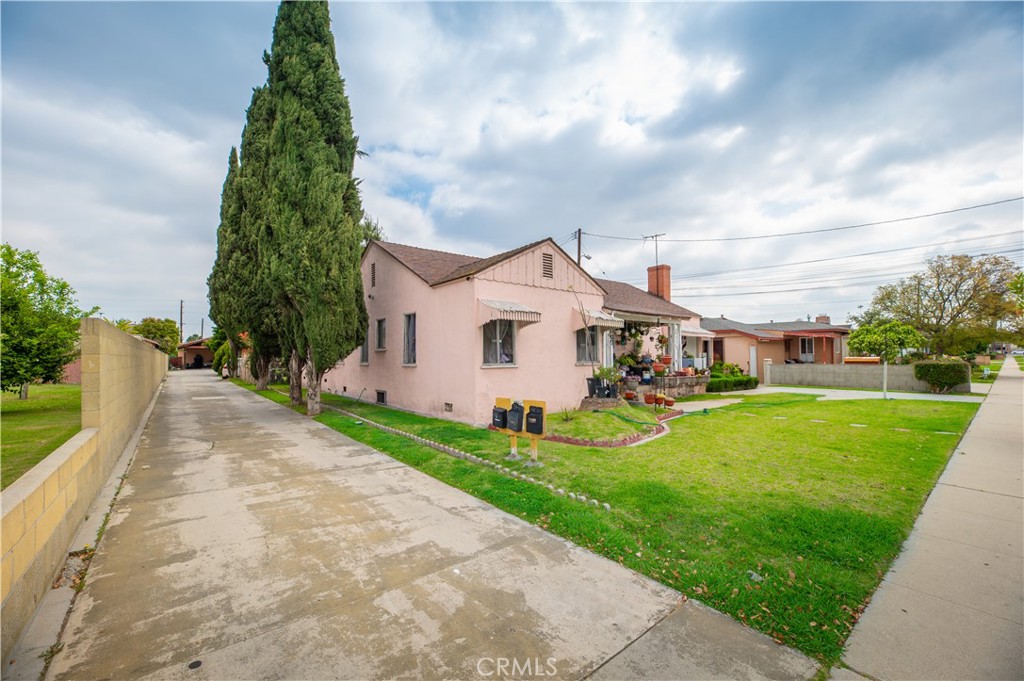 7901 Cole Street Downey, CA 90242 - Photo 2 of 22