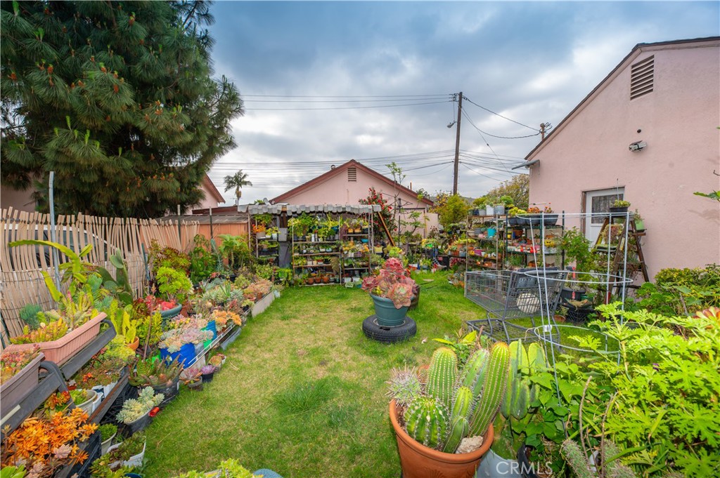 7901 Cole Street Downey, CA 90242 - Photo 4 of 22