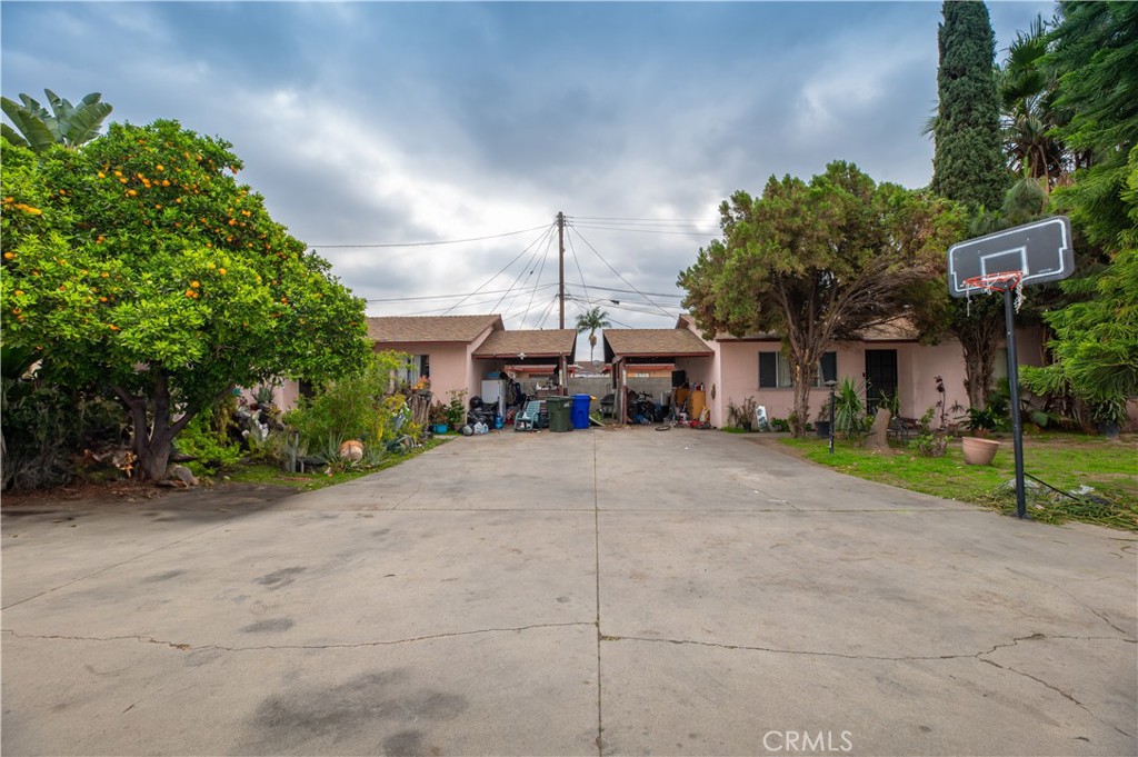 7901 Cole Street Downey, CA 90242 - Photo 6 of 22