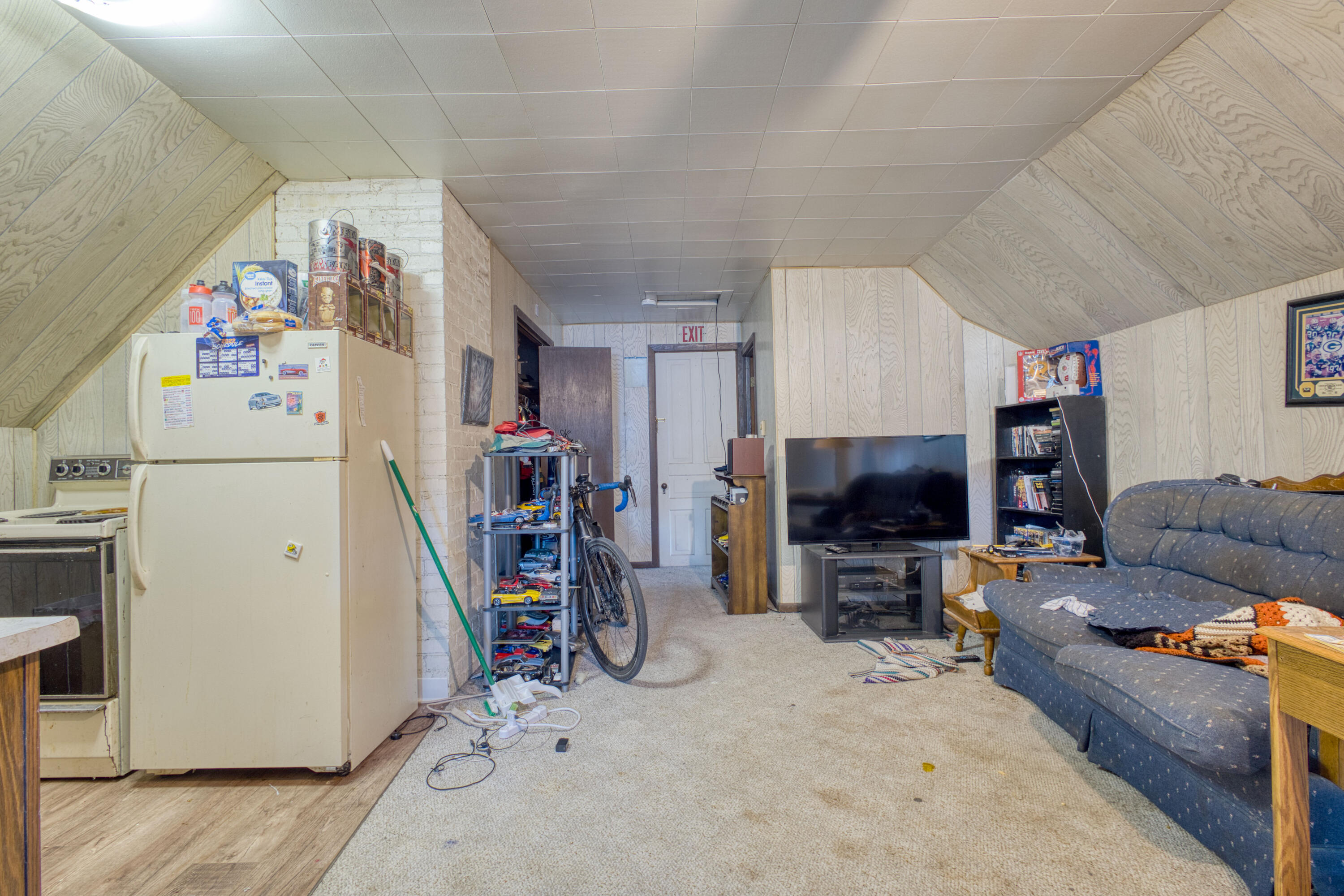 251 East Racine Street Jefferson, WI 53549 - Photo 32 of 38 IMG_9076_HDR