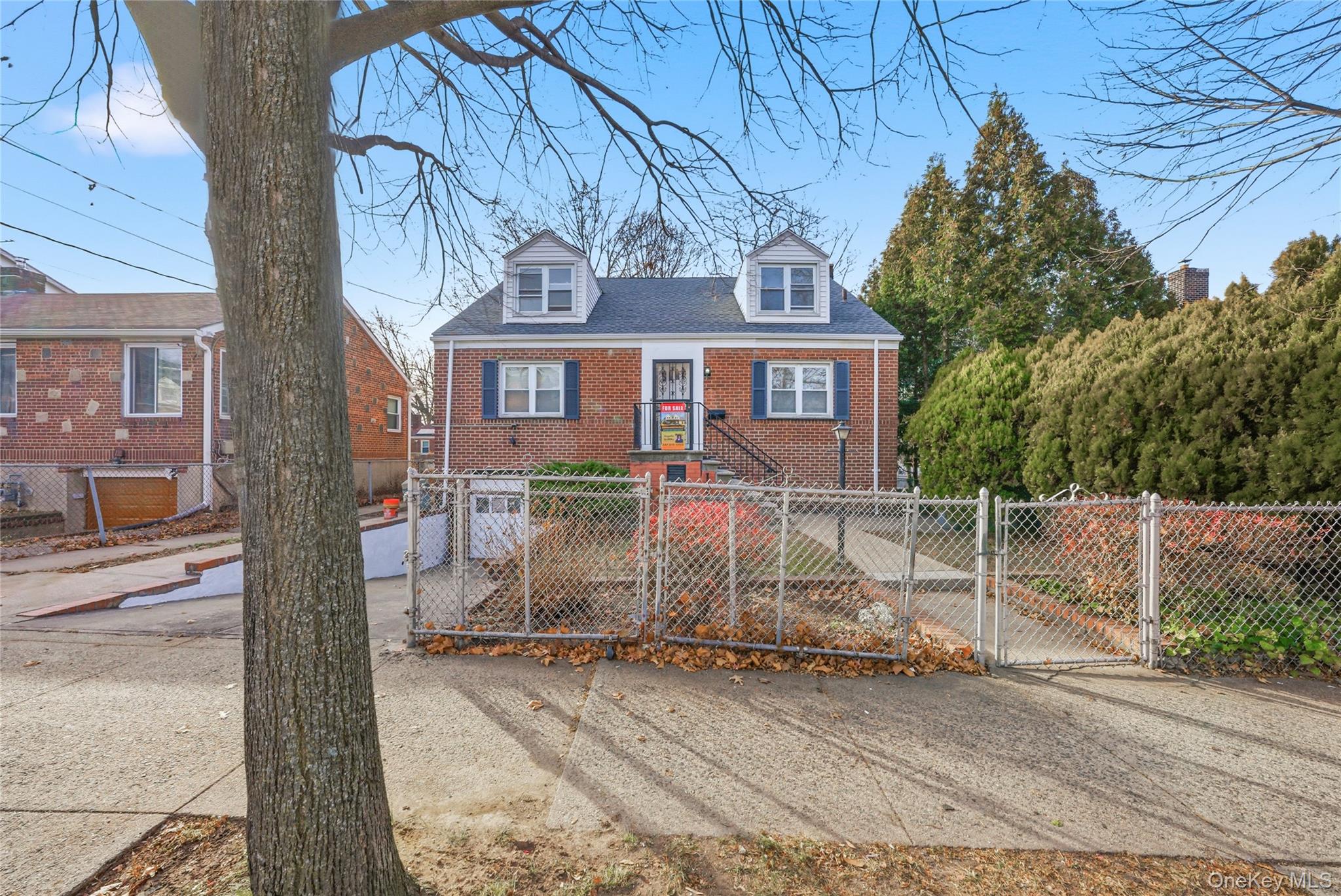4161 Monticello Avenue Bronx, NY 10466 - Photo 8 of 38 front view of house