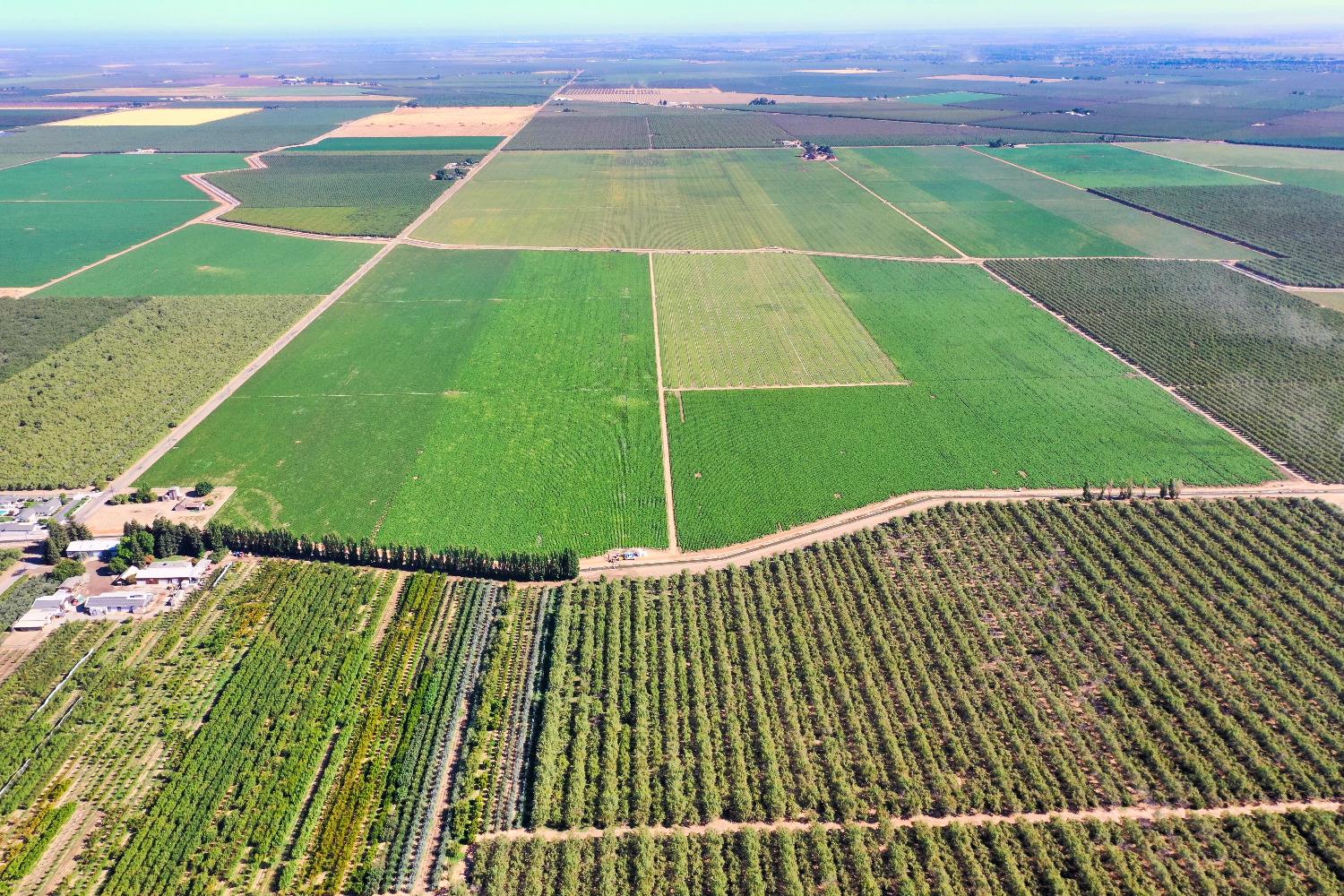 4942 McCracken Road Westley, CA 95387 - Photo 2 of 15 a view of a tennis court