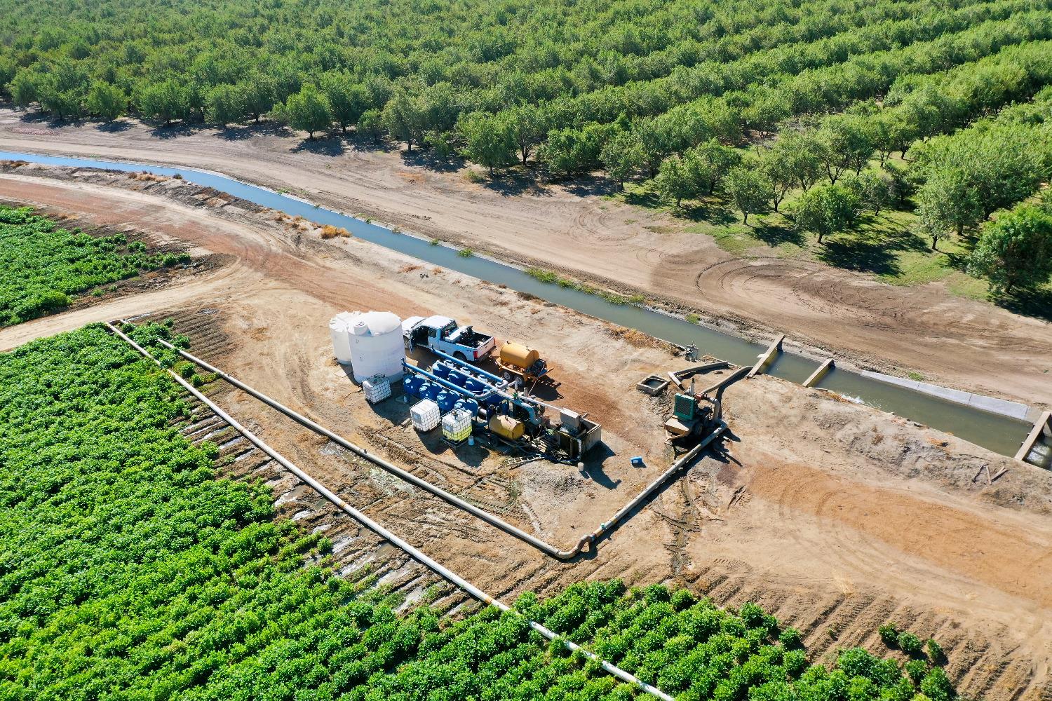 4942 McCracken Road Westley, CA 95387 - Photo 6 of 15 an outdoor space with wooden floor