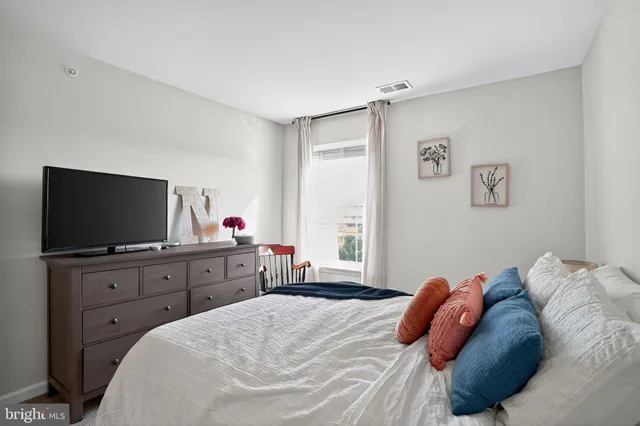 $487,000 | 1013 Turnstone Drive, Fogelsville, PA 18051