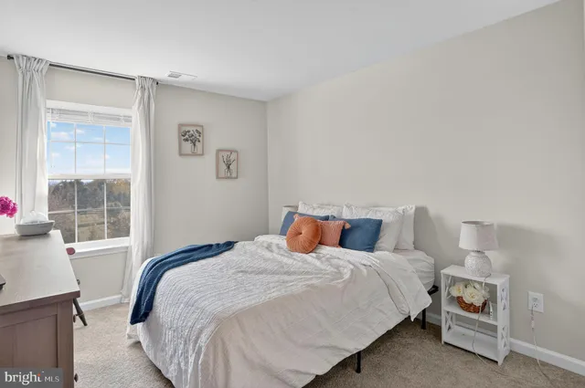 $487,000 | 1013 Turnstone Drive, Fogelsville, PA 18051