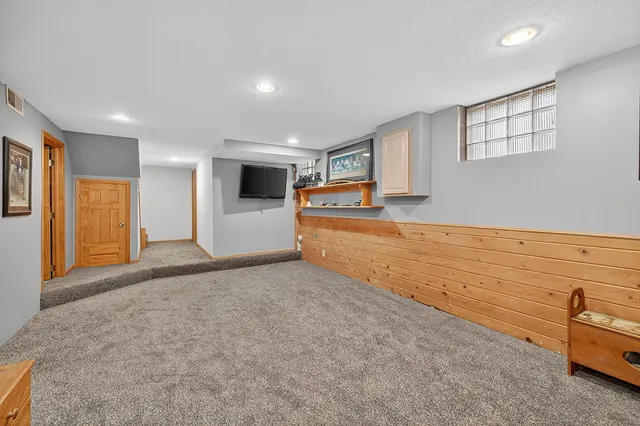 $679,900 | 840 North Shore Drive West, Orono, MN 55364