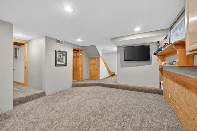 $679,900 | 840 North Shore Drive West, Orono, MN 55364