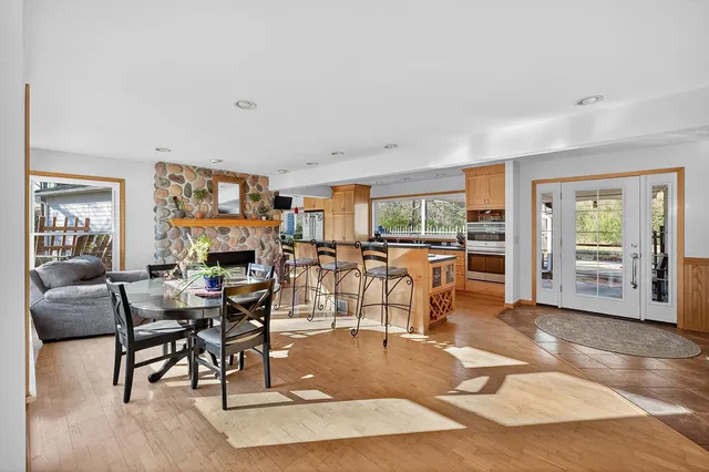 $679,900 | 840 North Shore Drive West, Orono, MN 55364