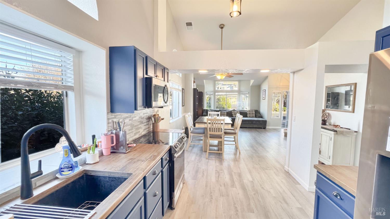 265 Ahern Lane Dixon, CA 95620 - Photo 5 of 20