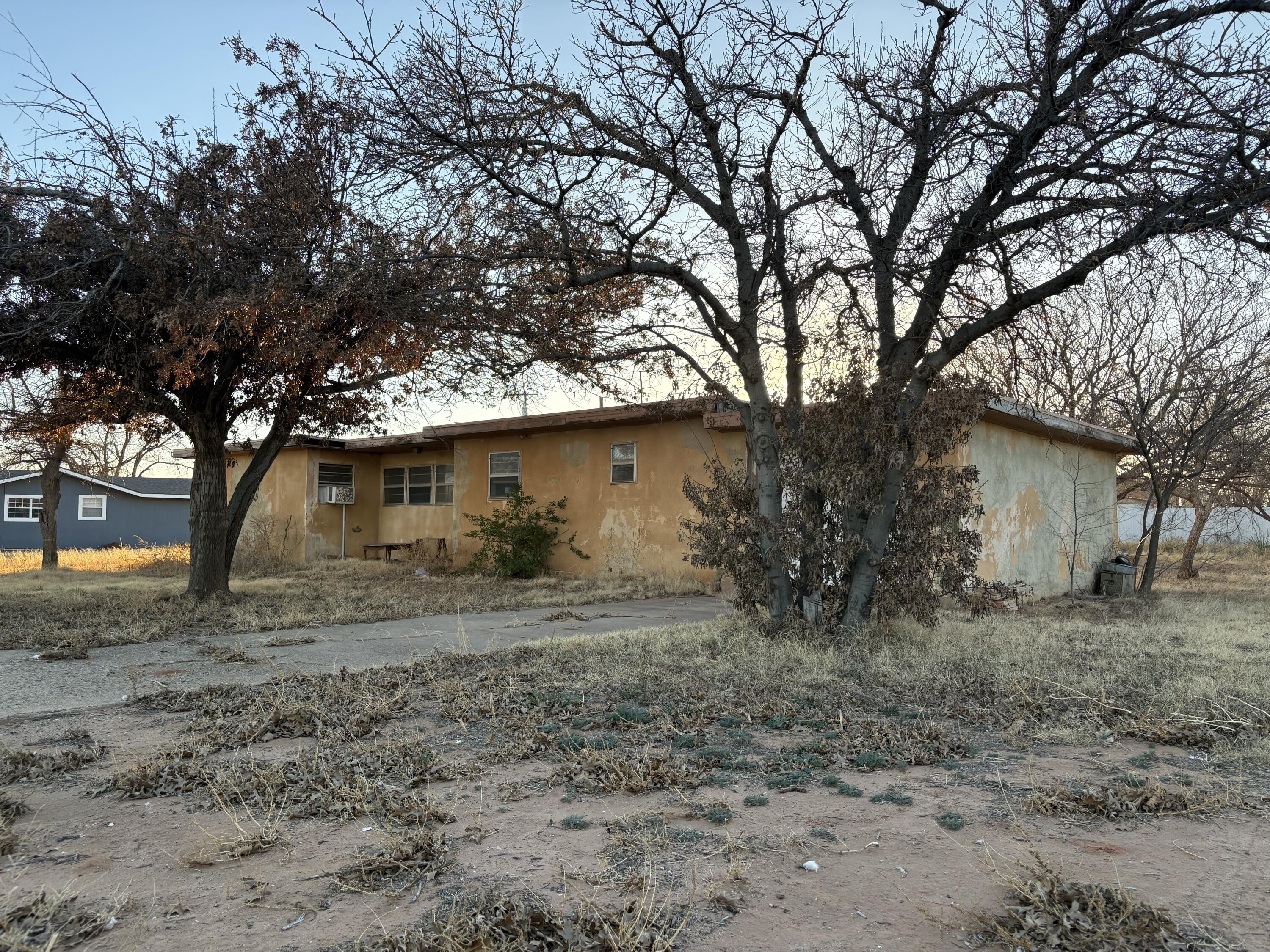 701 South 14th Street Brownfield, TX 79316 - Photo 2 of 10 IMG_2008