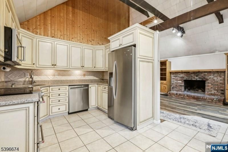 16 Winding Hill Road Vernon, NJ 07462 - Photo 17 of 45