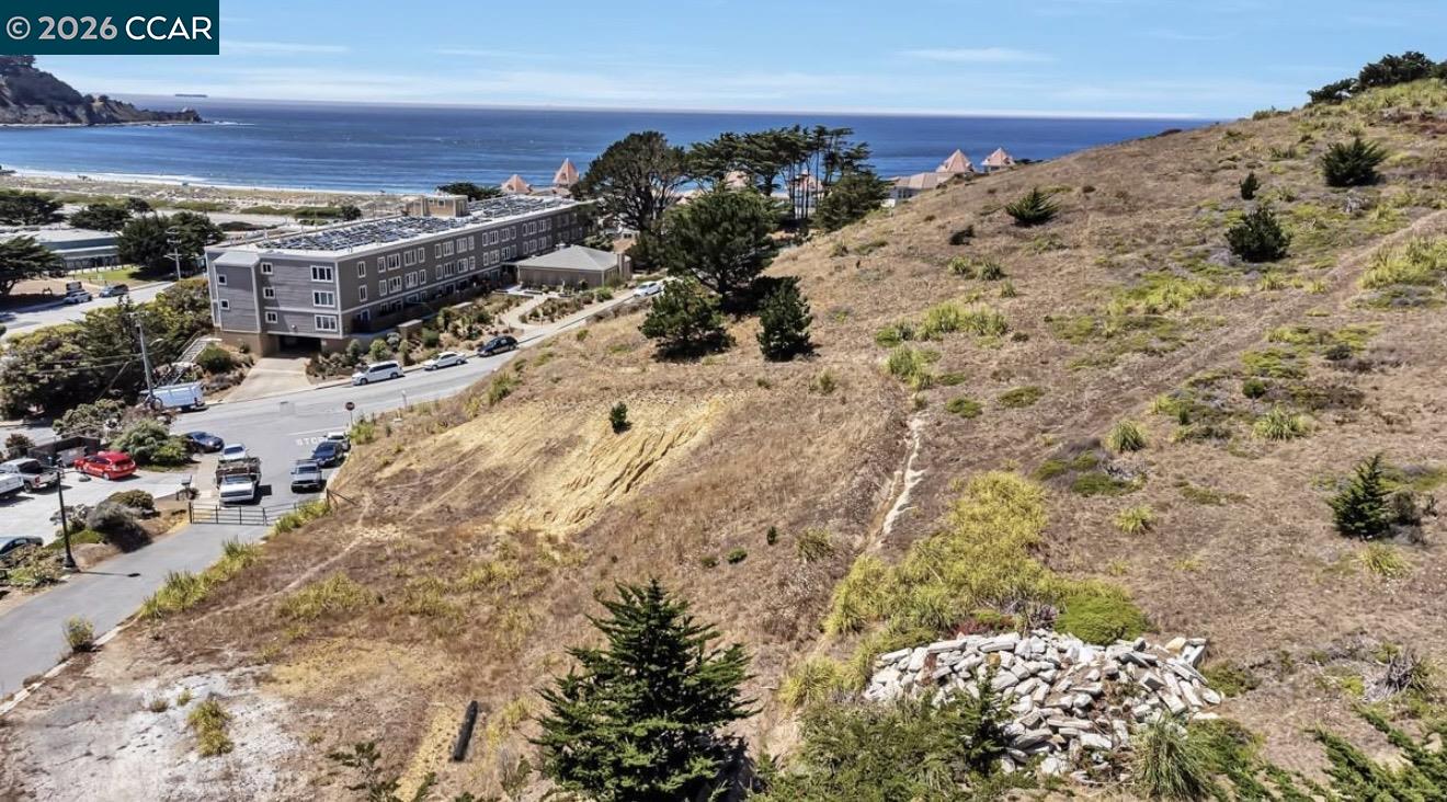 670 Roberts Road Pacifica, CA 94044 - Photo 1 of 10