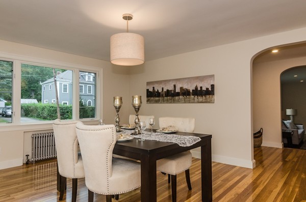 27 Albamont Road Winchester, MA 01890 - Photo 5 of 23 Gallery Image 5