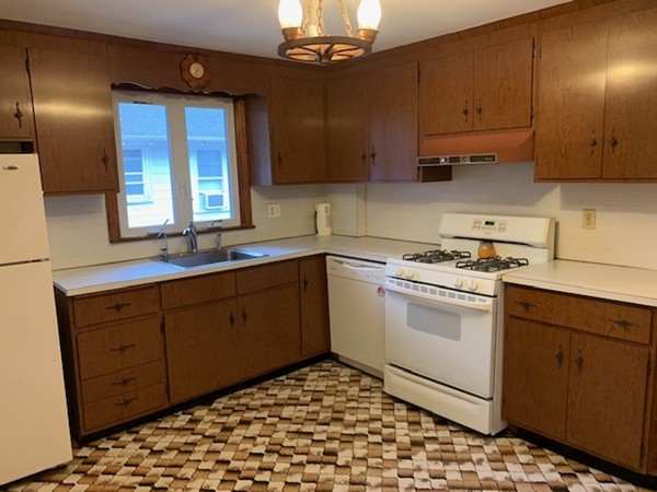 26 Springfield Street, Unit 2 Watertown, MA 02472 - Photo 19 of 22 Gallery Image 19