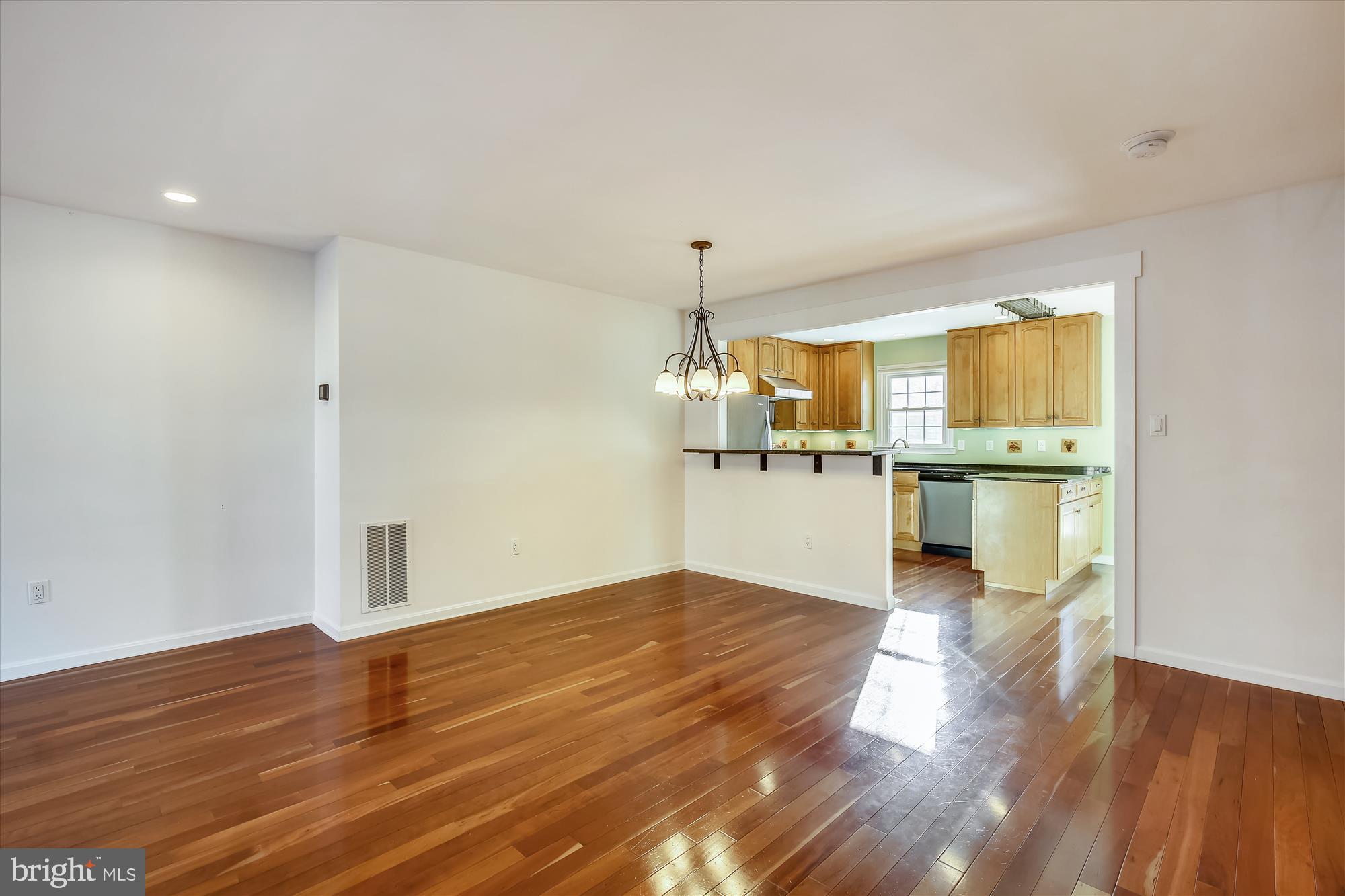 8 Pennydog Court Silver Spring, MD 20902 - Photo 14 of 68