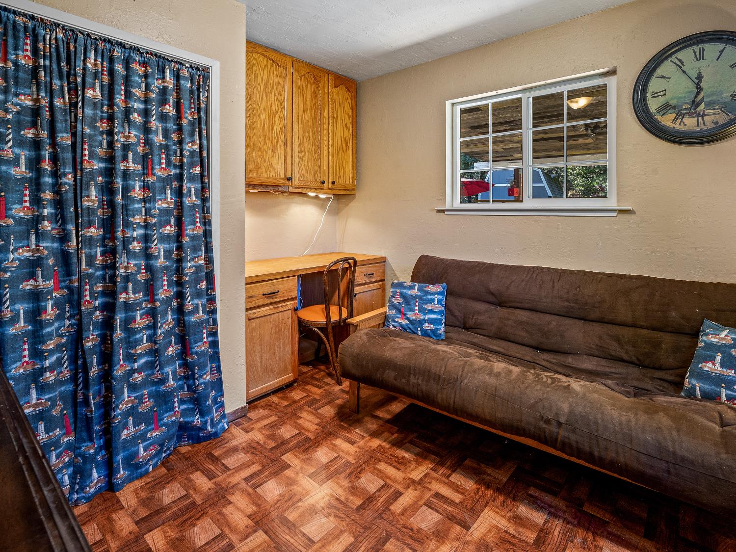 6800 Diablo View Trail Placerville, CA 95667 - Photo 32 of 33 a living room with furniture and a window