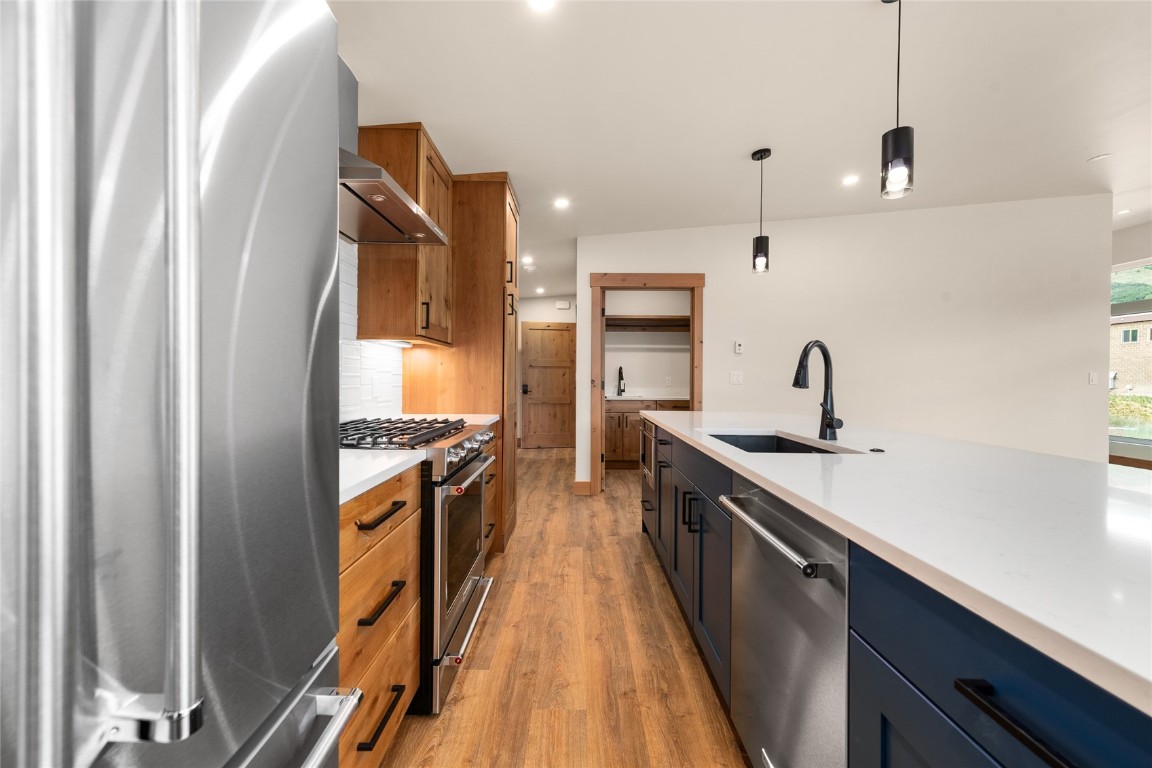 1716 Copper Ridge Spur, Unit 1 Steamboat Springs, CO 80487 - Photo 5 of 27 Kitchen