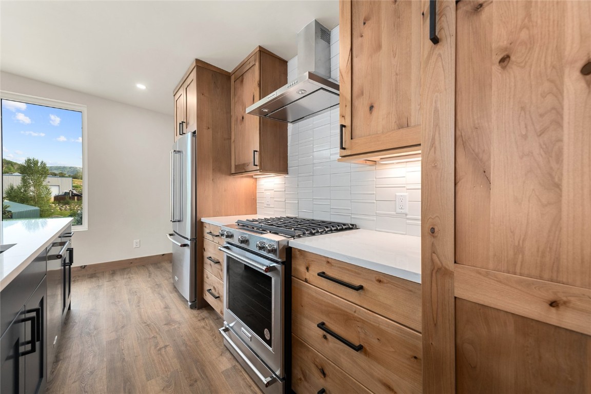 1716 Copper Ridge Spur, Unit 1 Steamboat Springs, CO 80487 - Photo 6 of 27 Kitchen