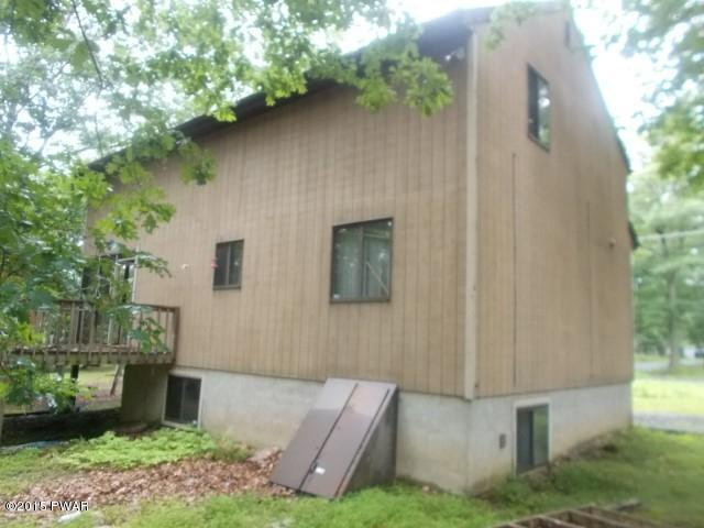 337 Sparrow Loop Bushkill, PA 18324 - Photo 6 of 6