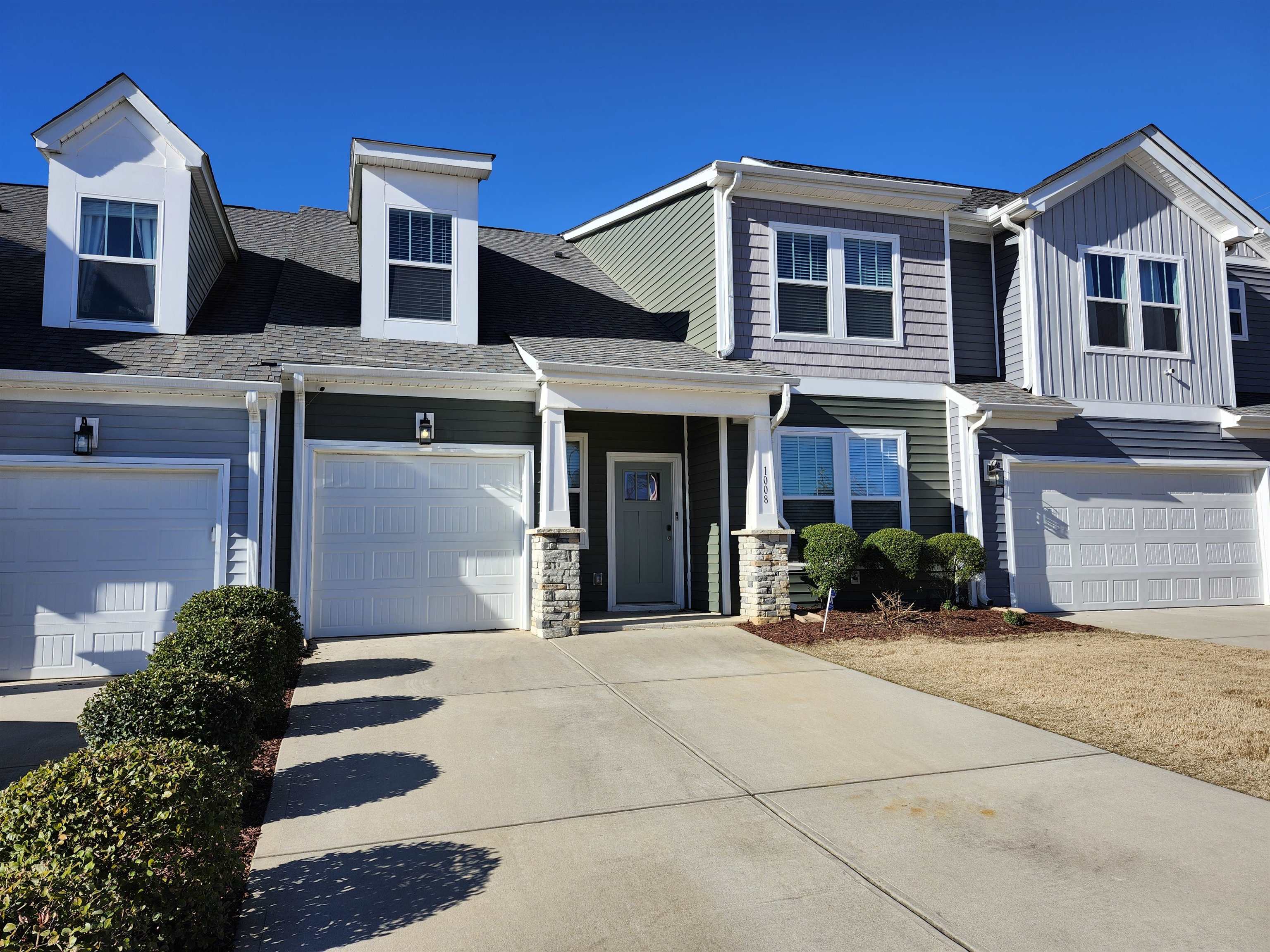 1008 Glohaven Way Boiling Springs, SC 29316 - Photo 2 of 35
