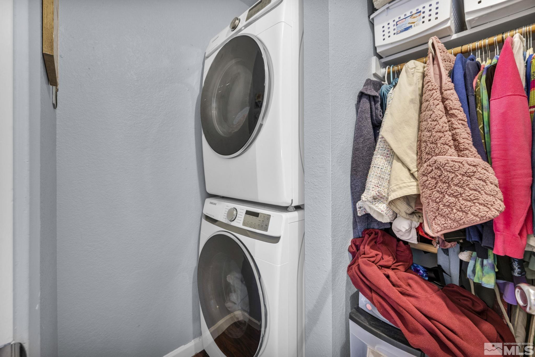 4721 Reggie Road Reno, NV 89502 - Photo 21 of 33 a utility room with dryer and washer