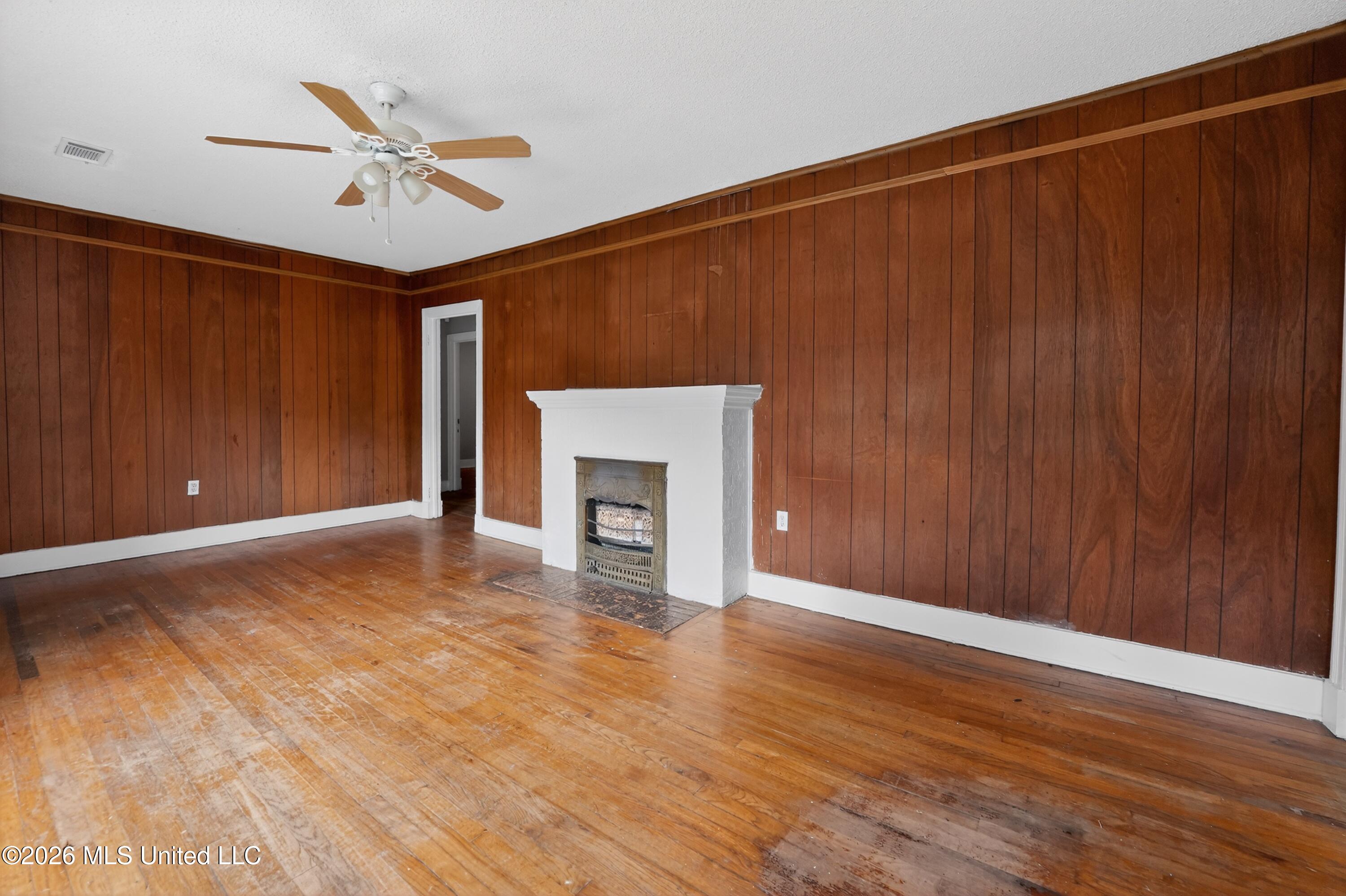 3021 Downing Street Jackson, MS 39216 - Photo 6 of 43 16
