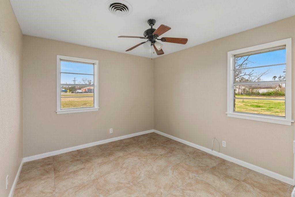 613 Manuel Road Lake Charles, LA 70607 - Photo 11 of 16
