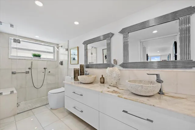 $789,950 | 3580 South Ocean Boulevard, Unit 7E, South Palm Beach, FL 33480