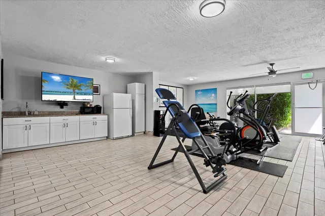 $789,950 | 3580 South Ocean Boulevard, Unit 7E, South Palm Beach, FL 33480