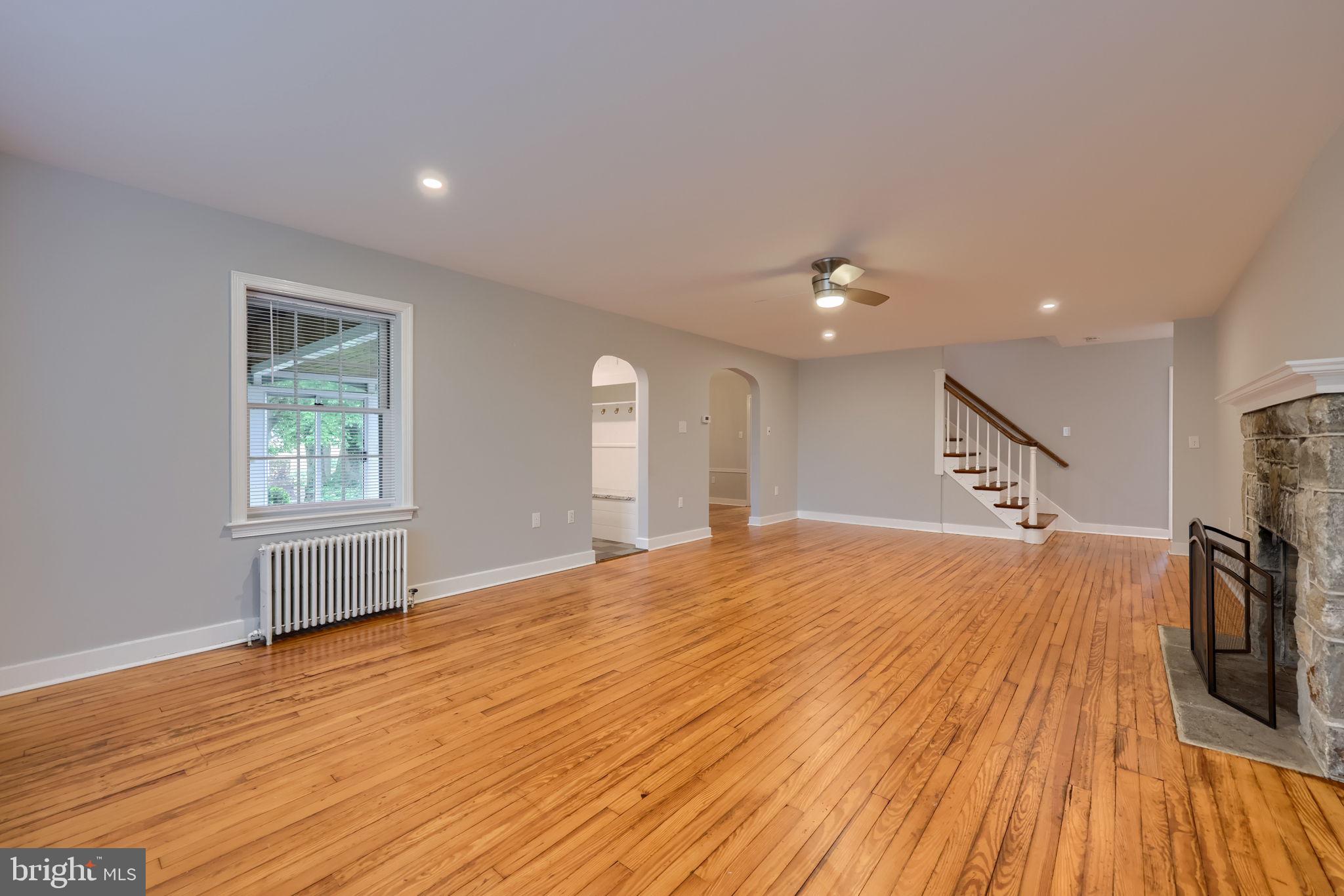 145 Weaver Road Lancaster, PA 17603 - Photo 34 of 87 Living room