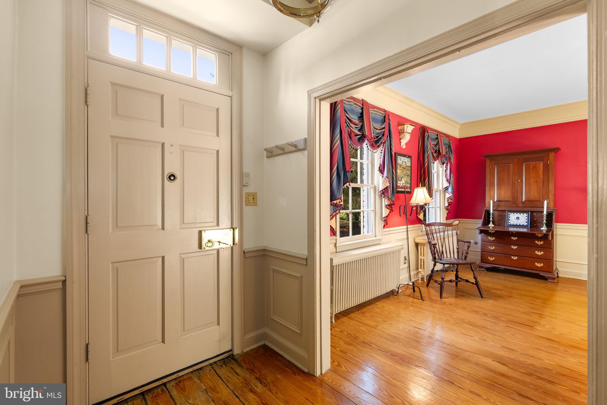 801 Notley Road Silver Spring, MD 20904 - Photo 5 of 42 a view of a livingroom with furniture and window
