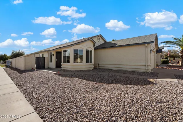 $2,400 | 8835 West Michelle Drive, Peoria, AZ 85382