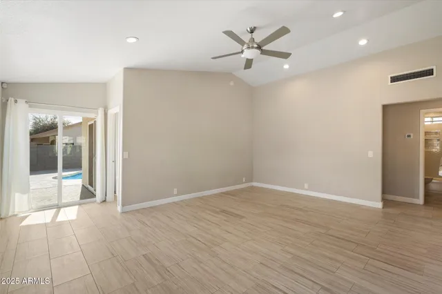 $2,400 | 8835 West Michelle Drive, Peoria, AZ 85382