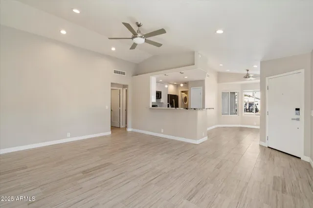 $2,400 | 8835 West Michelle Drive, Peoria, AZ 85382