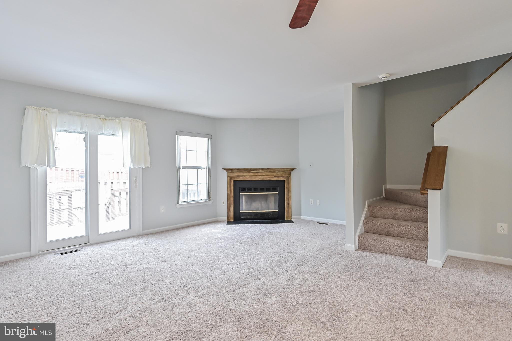 1989 Bowline Loop Woodbridge, VA 22192 - Photo 12 of 41