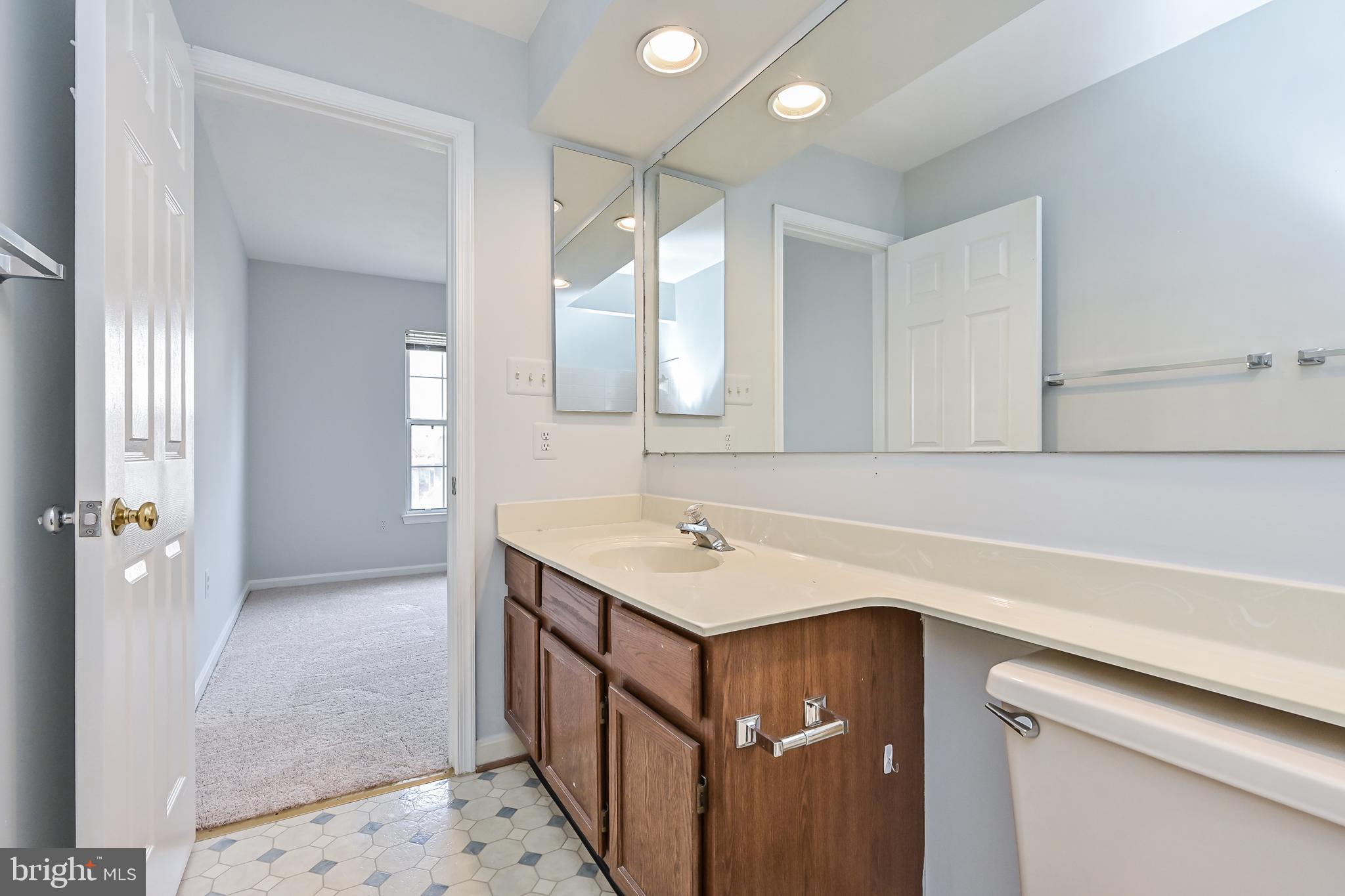 1989 Bowline Loop Woodbridge, VA 22192 - Photo 29 of 41