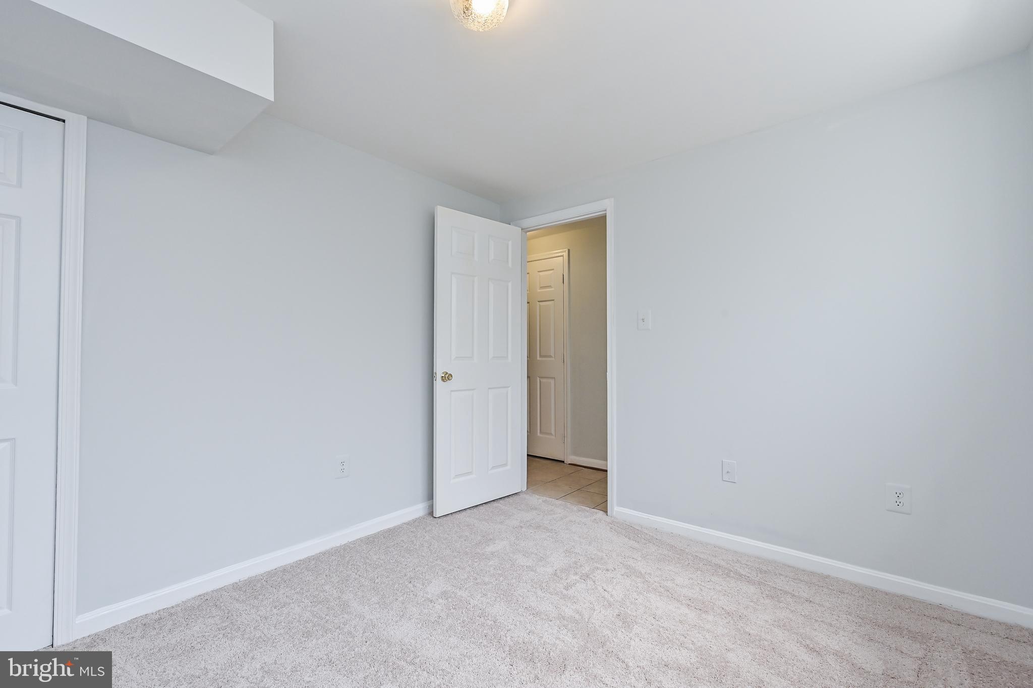 1989 Bowline Loop Woodbridge, VA 22192 - Photo 31 of 41