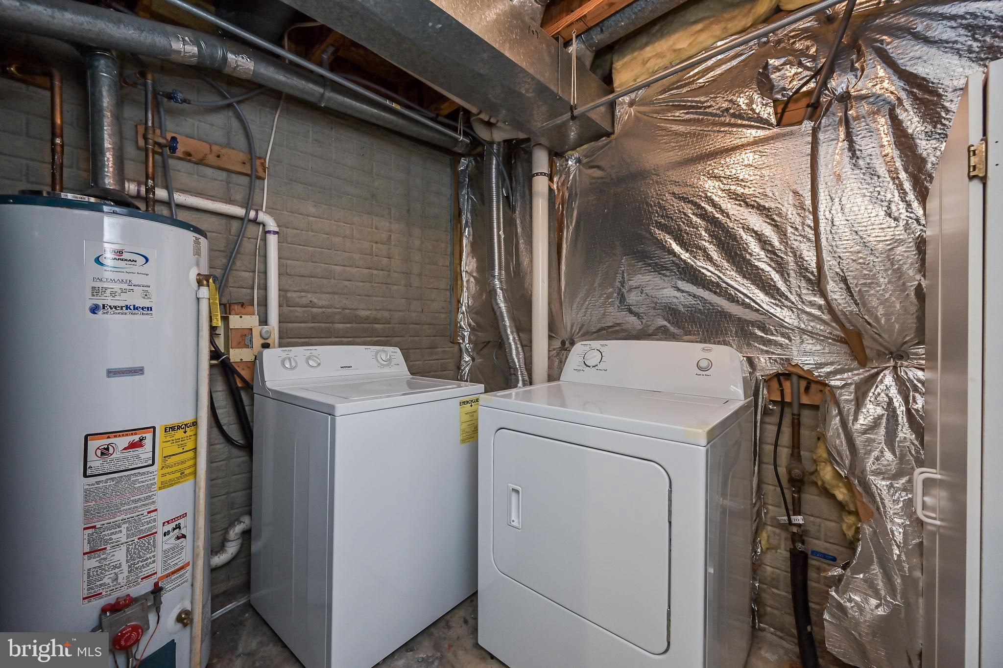 1989 Bowline Loop Woodbridge, VA 22192 - Photo 37 of 41