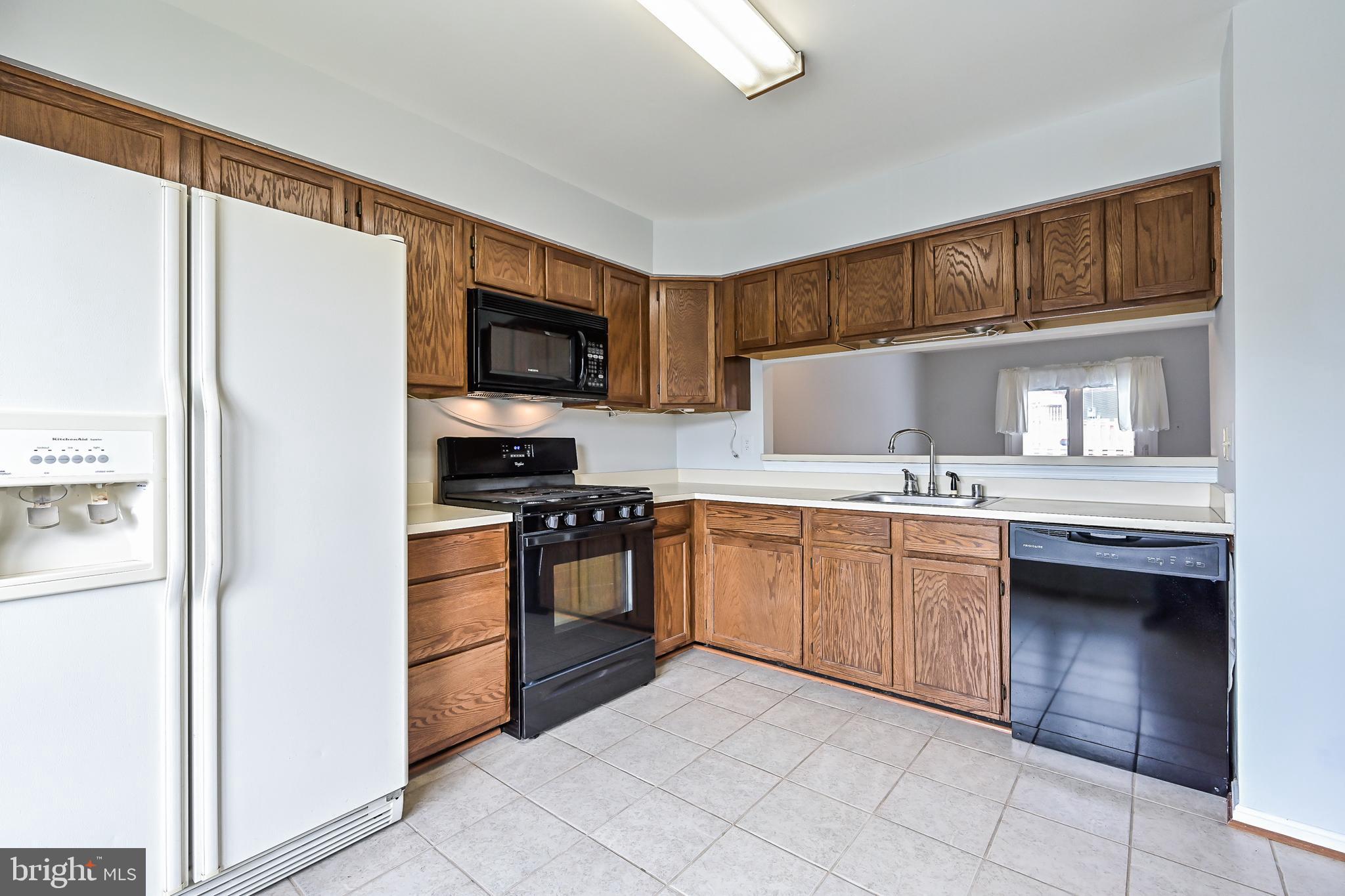 1989 Bowline Loop Woodbridge, VA 22192 - Photo 7 of 41