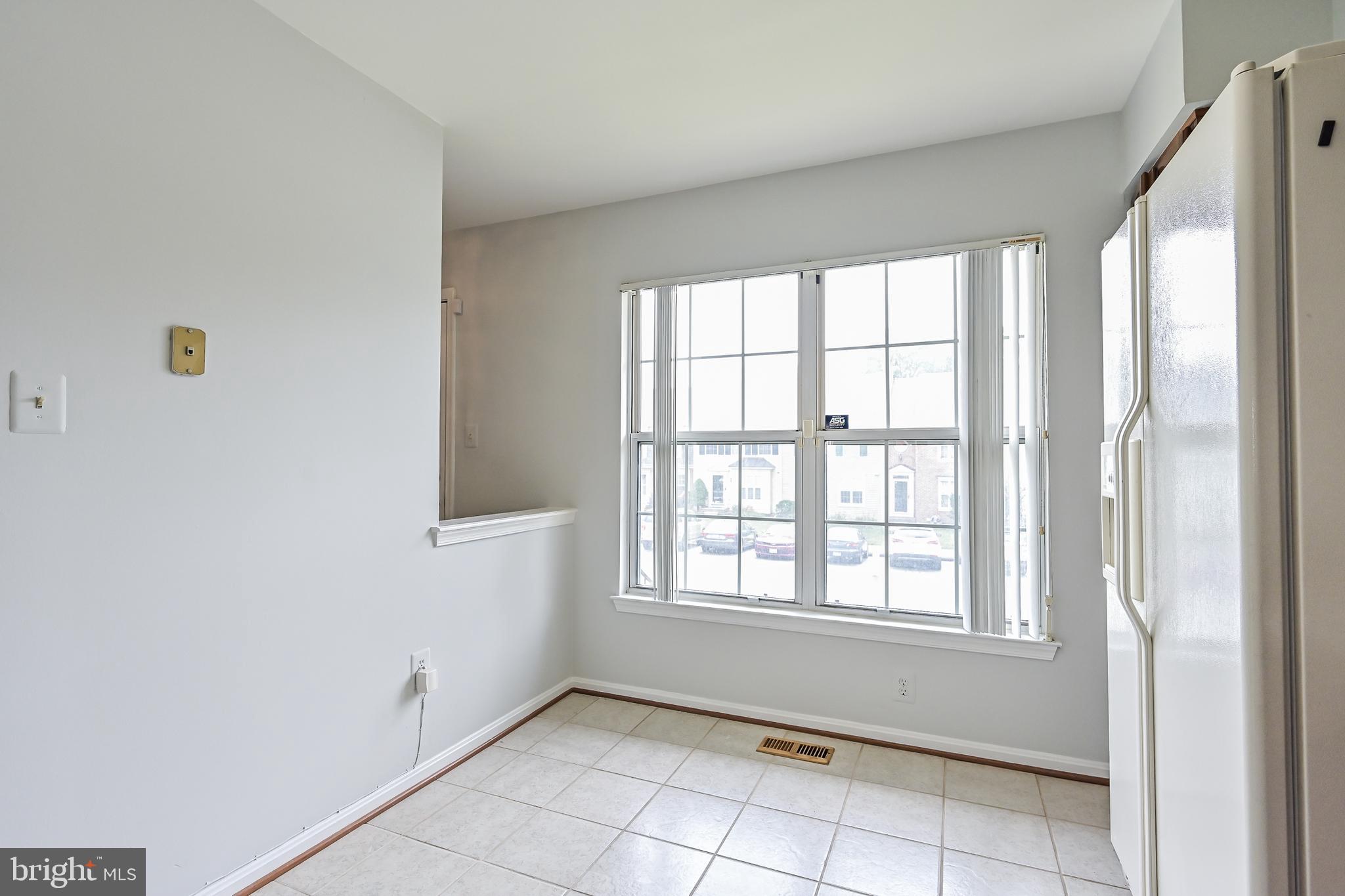 1989 Bowline Loop Woodbridge, VA 22192 - Photo 8 of 41